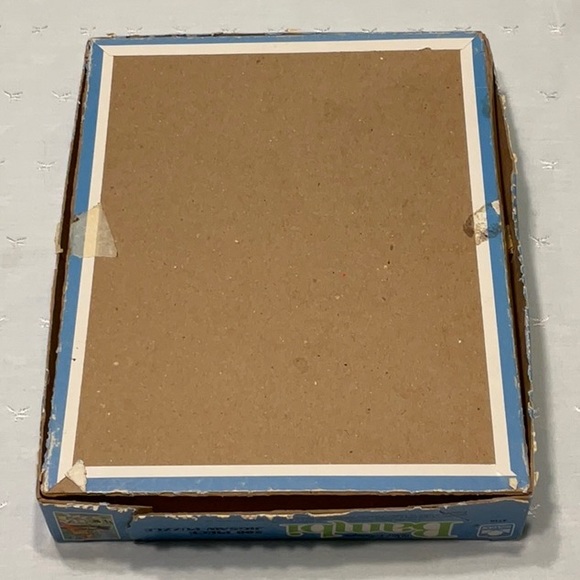 Walt Disney’s Bambi 200 Piece Puzzle - Picture 4 of 4